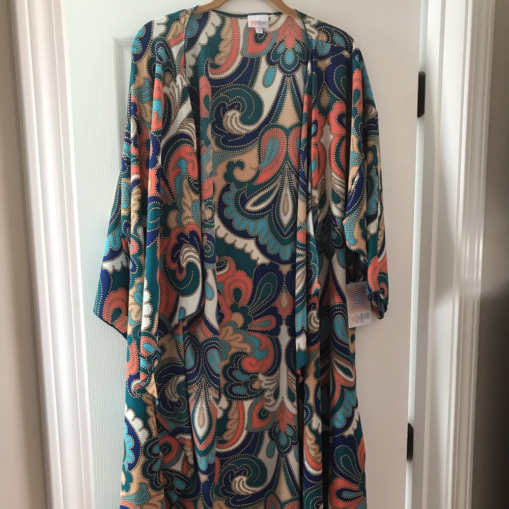 NWT Large LuLaRoe Shirley!